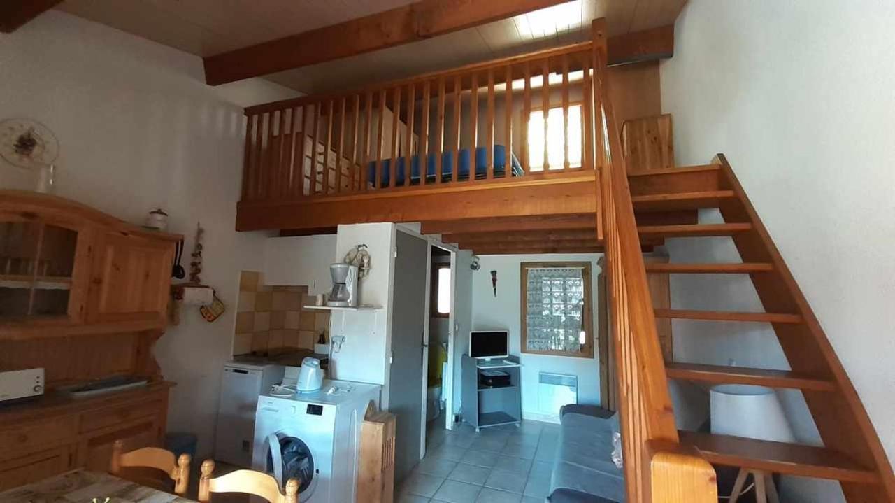 Mazet De Vacances Dans Le Domaine De L'Espai Saint-Martin-de-Bromes Exterior photo