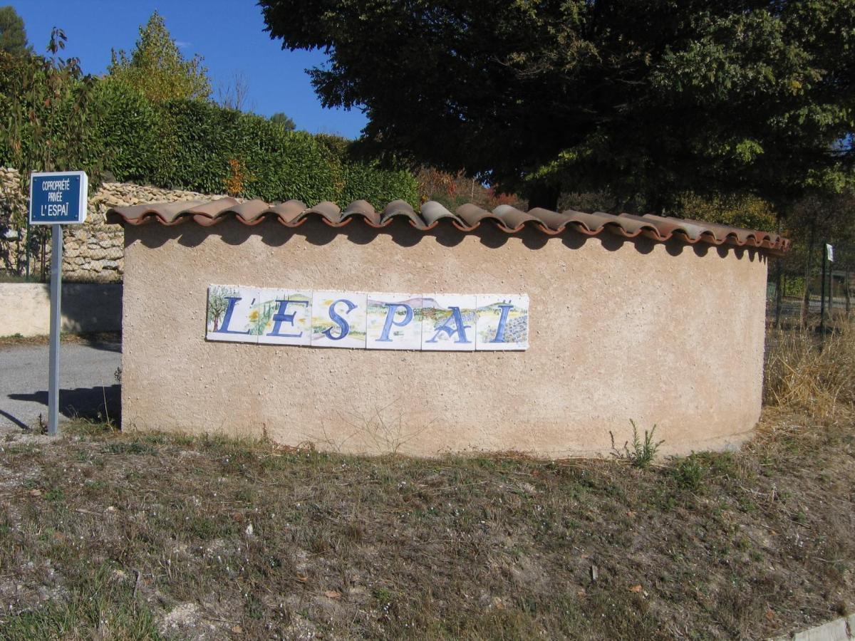 Mazet De Vacances Dans Le Domaine De L'Espai Saint-Martin-de-Bromes Exterior photo